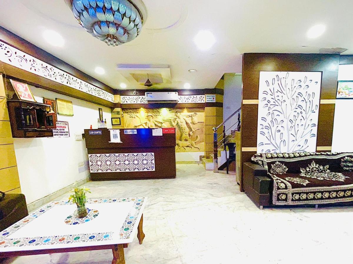 Blue Rose International, Family Hotel Agra  Exterior photo